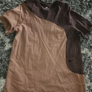 Nike Men's Two-Tone Brown T-Shirt